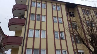 CADDE ÜZERİNDE SATILIK DAİRE