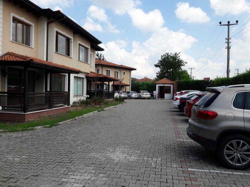 DEMİRCİOĞLU VİLLALARI NDA SİTE İÇİ 200 M² 4+1 LÜKS SATILIK VİLLA