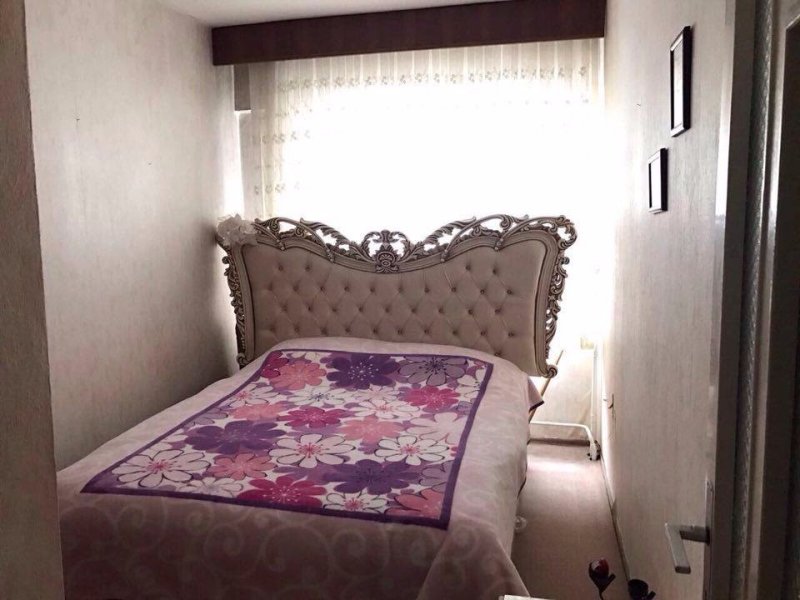 Dar Sokakta Satılık 3+1 Daire