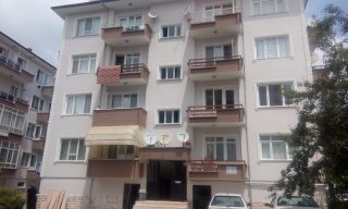 FAKULTE ARKASI PTT BLOKLARINDA BAKIMLI 3+1 DAİRE