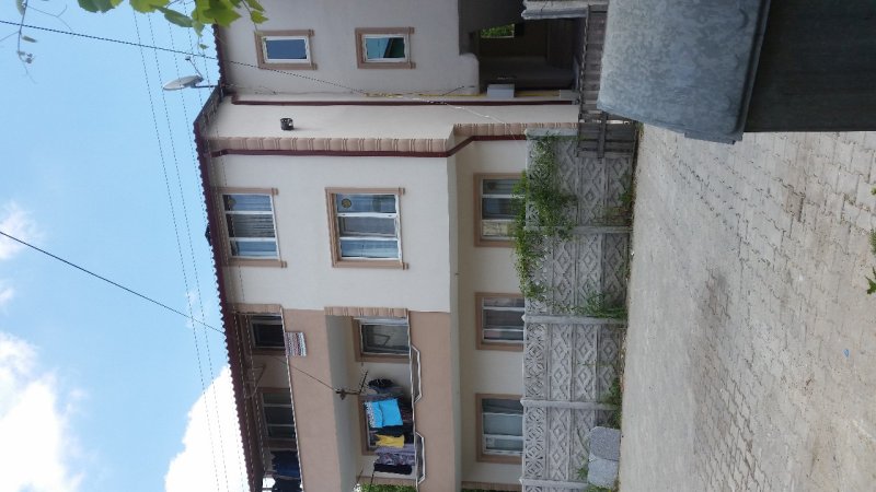 3 Katlı satılık bina