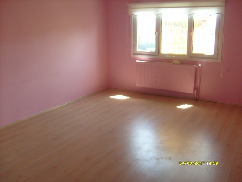 KORUCUK MAHALLESİNDE 3+ 1 YAPILI TEMİZ SATILIK DAİRE