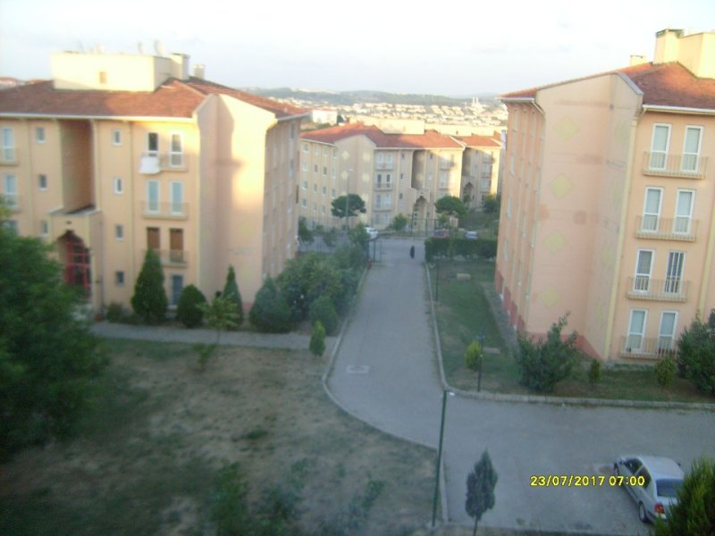 SAKARYA CAMİLİ AYÇİÇEĞİ KONUTLARINDA 4+1 KİRALIK ARA KAT ASANSÖRLÜ