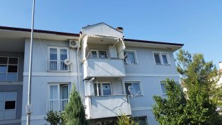 KARAMANDA 3 KATLININ 3. KATI 105 M2 SATILIK İÇİ YAPILI DAİRE ( ARSA TAKASI OLABİLİR)