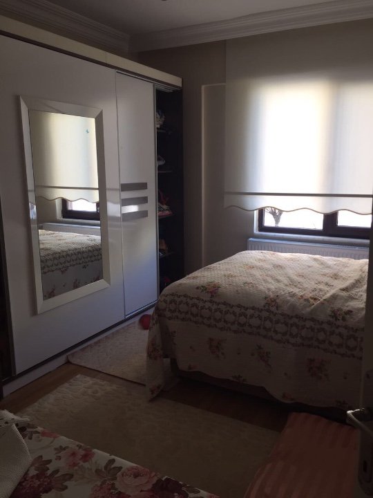 Korucukta kullanışlı geniş Daire
