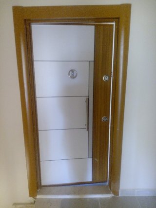 Karasu da 75 ve 78 M2 karşılıklı 2 Daire