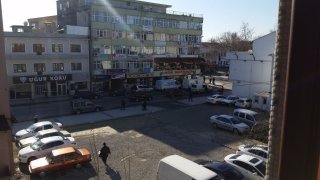 ADAPAZARI MERKEZ'DE KİRALIK 100M2 OFİS DAİRE