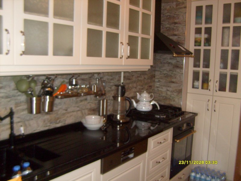 SAKRYA CAMİLİ MAHALLESİNDE 3+1  MÜKEMMEL YAPI VE LOKASYONA SAHİP SATILK DAİRE