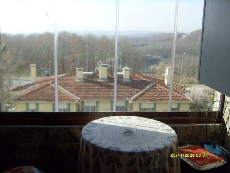 SAKRYA CAMİLİ MAHALLESİNDE 3+1  MÜKEMMEL YAPI VE LOKASYONA SAHİP SATILK DAİRE