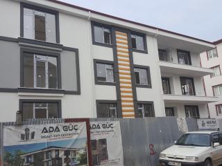 ADAPAZARI FETHİYE CAMİ KARŞISI 90 M2 2+1 SIFIR LÜKS DAİRE