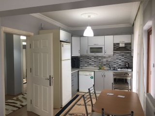 İŞTE EMLAKTAN EŞYALI 85m2 2 KAT KİRALIK DAİRE