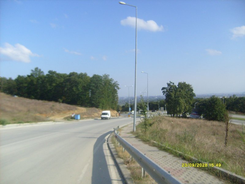 SAKARYA ZÜMRÜT EMLAKTAN KORUCUK MAHALLESİ HASTANE KARŞISI 135 M2 SATILIK DAİRE
