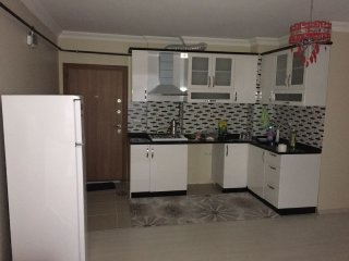 İŞTE EMLAKTAN KAMPÜS CİV.95m2 2+1 EŞYALI SATILIK APART