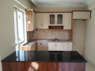 İŞTE EMLAKTAN BAHÇELİEVLERDE 110m2 2+1 KİRALIK DAİRE