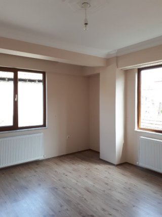 İŞTE EMLAKTAN BÖLGE İD.MAHKEMESİ CİV 100m2 2+1 KİRALIK DAİRE