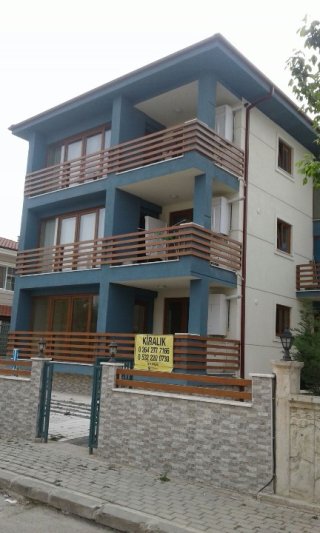 İŞTE EMLAKTAN BAHÇELİEVLERDE 135m2 3+1 DOĞALGAZLI KİRALIK DAİRE