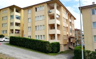 ADAPAZARI CAMİLİ MAHALLESİNDE SATILIK 3+1 DAİRE