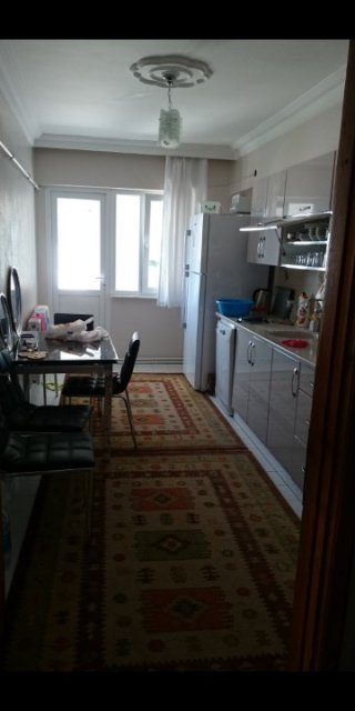 Ankara caddesinde Asansörlü bakımlı 3+1 daire