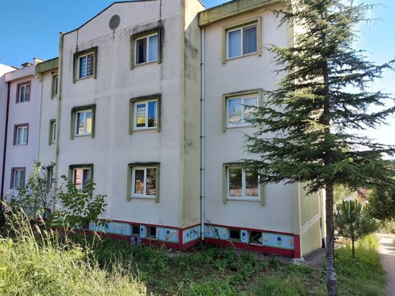 ADAPAZARI CAMİLİ MAHALLESİNDE 2+1 KİRALIK EŞYALI DAİRE Sakarya Emlak İlan