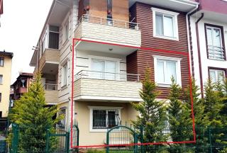 SERDİVAN MERKEZDE 2 ADET SATILIK EŞYALI 2 +1 DAİRE