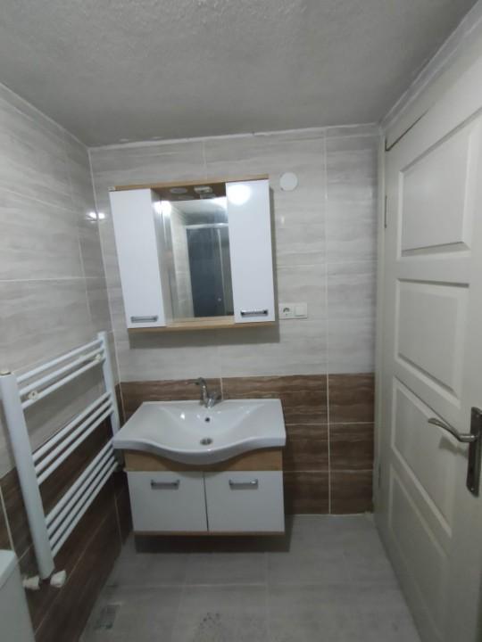 AKYAZI MERKEZDE, CADDE ÜZERİNDE GÜNEYE CEPHE, 2+1 DAİRE