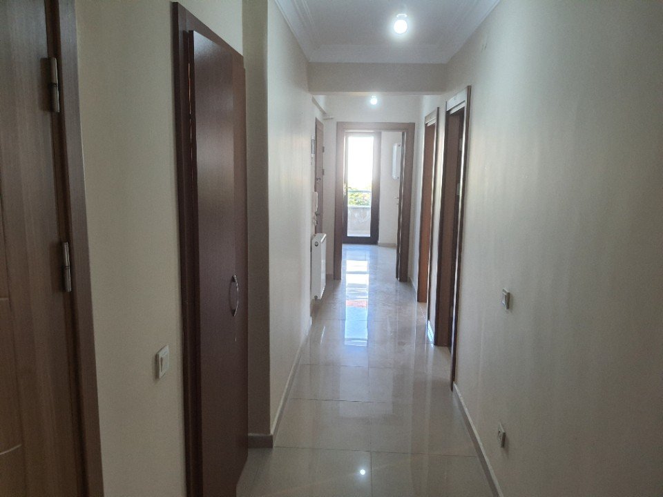 ADAPAZARI TEKELER MH.OZANLAR İLAHİYAT FAK.ARKASINDA 2+1 KAPALI GARAJLI KİRALIK DAİRE