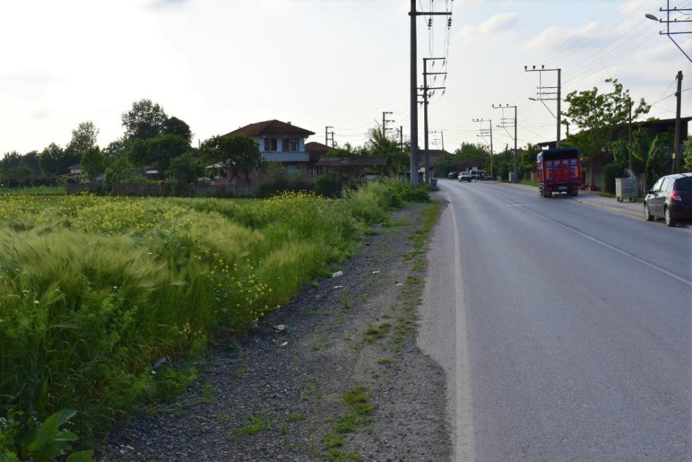 KUZEY MARMARA OTOYOLUNA 5 DK MESAFEDE KISMİ İMARA AÇIK TARLA