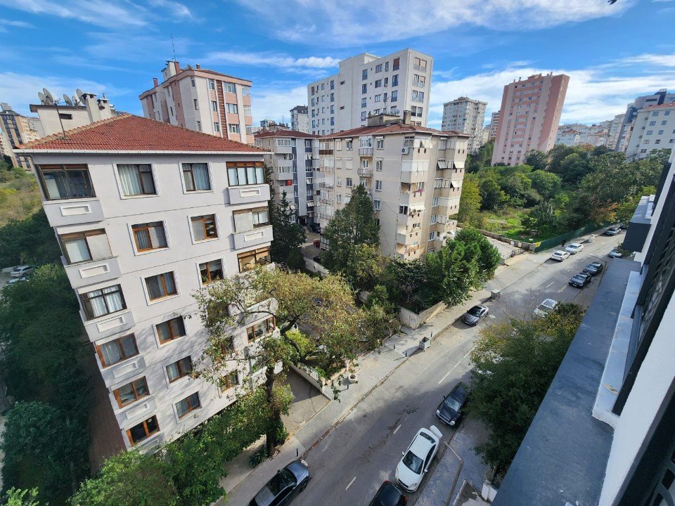 SAHRAY İ CEDİT DE 2+1 SATILIK