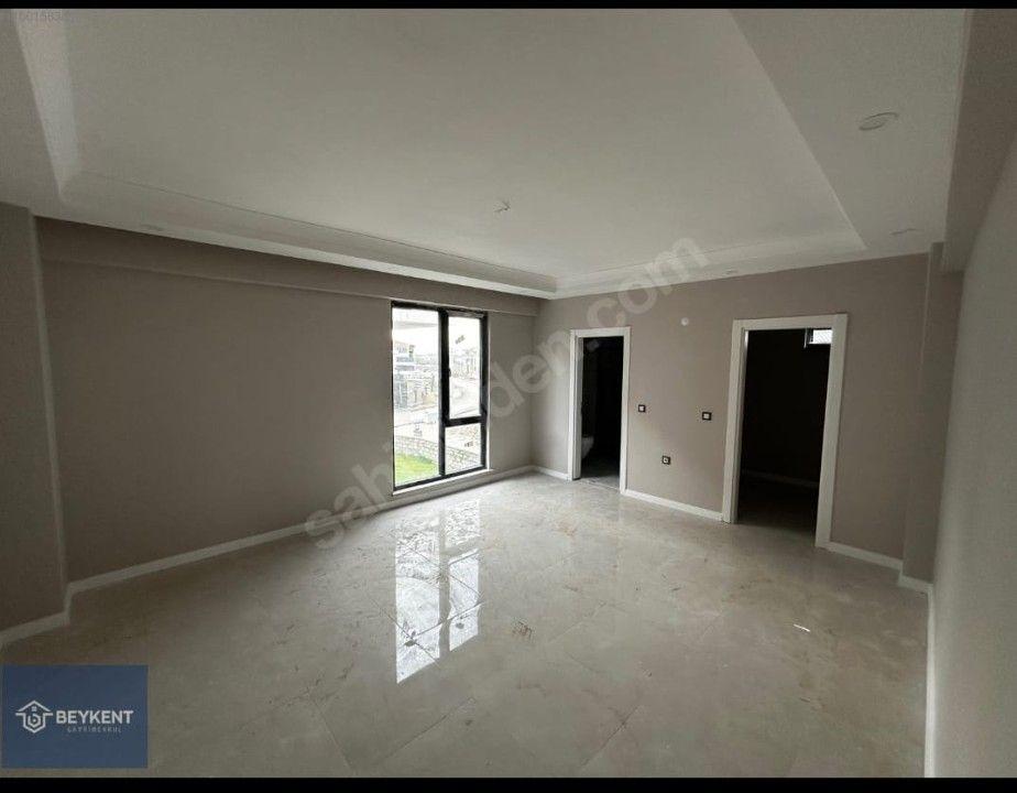 Karaaptiler Mah.'de 5+1 350 M² Geniş BOŞ Villa