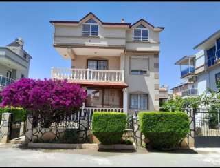 Ürkmez De Tek Mustakil Deniz Tarafı Ultra Lükx Satılık 4+2 Villa