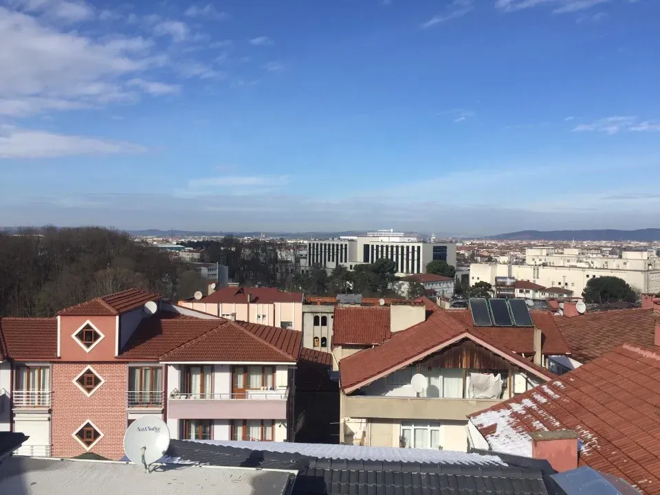 HIZIRTEPE DE BAHÇE KATI YERDEN ISITMALI 1+1 YENİ KİRALIK DAİRE