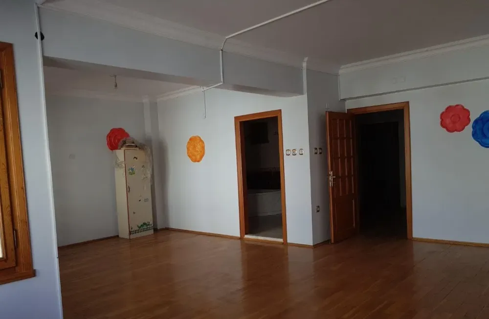 SAKARYA ADAPAZARI REJİ SK SATILIK KOMPLE BİNA