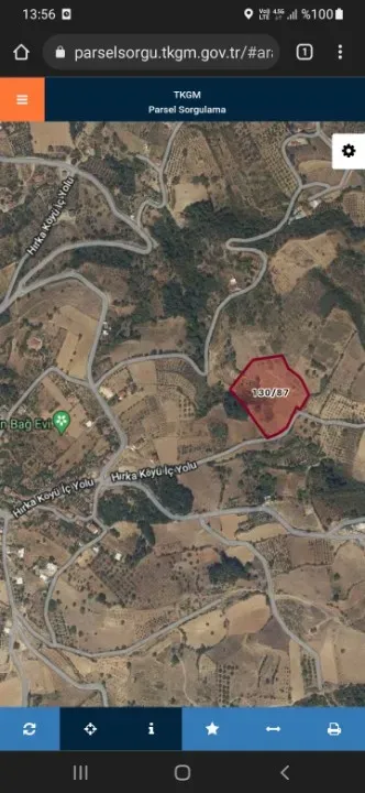 Geyve Hırka köyü Şahane Geyve manzaralı kadastral yolu olan 2920m² satılık arazi.