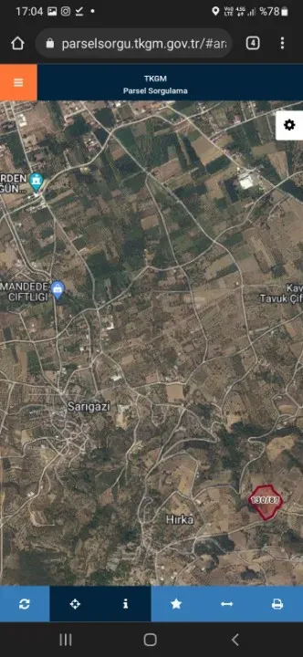 Geyve Hırka köyü Şahane Geyve manzaralı kadastral yolu olan 2920m² satılık arazi.