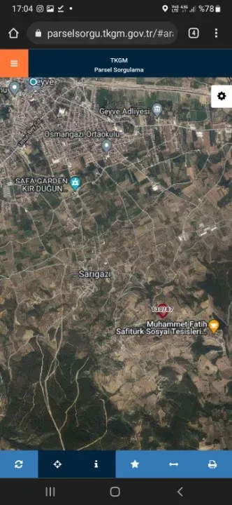 Geyve Hırka köyü Şahane Geyve manzaralı kadastral yolu olan 2920m² satılık arazi.