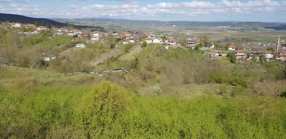 SAKARYA SERDİVAN'DA SATILIK MUHTEŞEM KONUMDA MÜLK 4500.M2