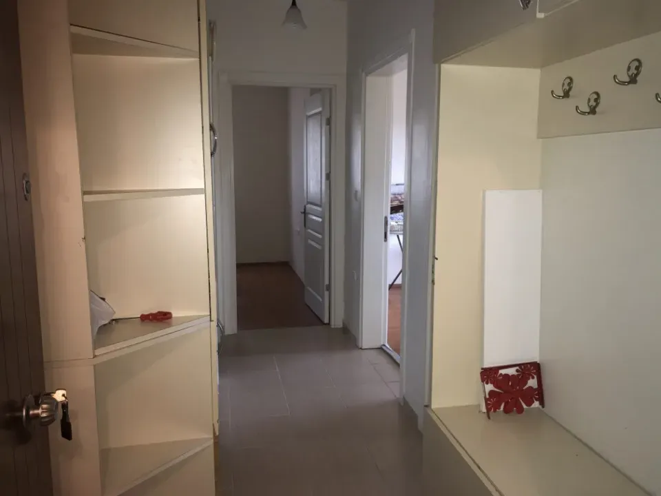 KORUCUKTA YARIM EŞYALI KOMBİLİ KLİMALI DAİRE