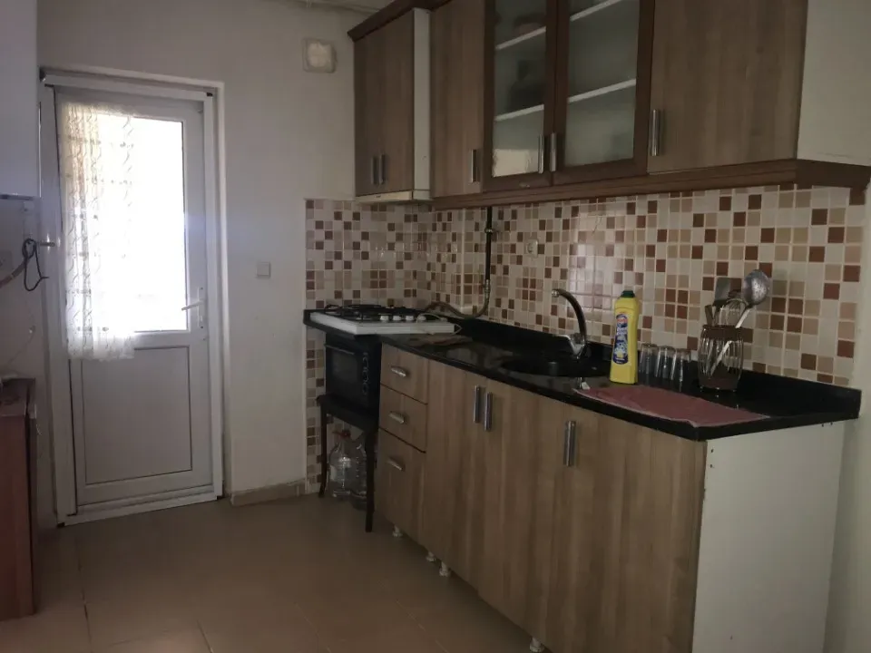 KORUCUKTA YARIM EŞYALI KOMBİLİ KLİMALI DAİRE
