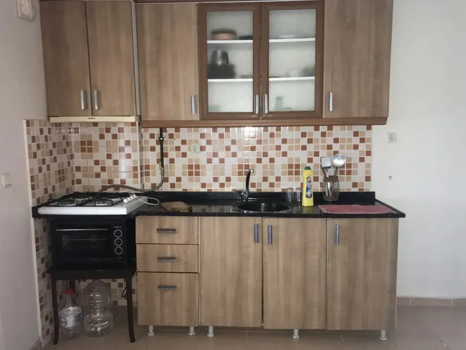KORUCUKTA YARIM EŞYALI KOMBİLİ KLİMALI DAİRE
