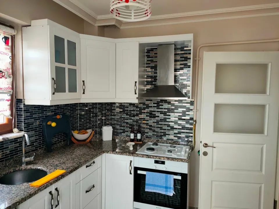 ADATIP HASTANESİNİN YANINDA SATILIK 2+1 ARA KAT YENİ DAİRE