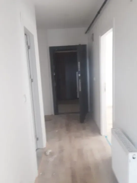 Büyükçekmece Murat çeşme Mahallesinde 2+1 Hiç kullanmamış sıfır dairelerimiz satılıktır.. Kombi doğalgazlı olup ve Asansörü de var.