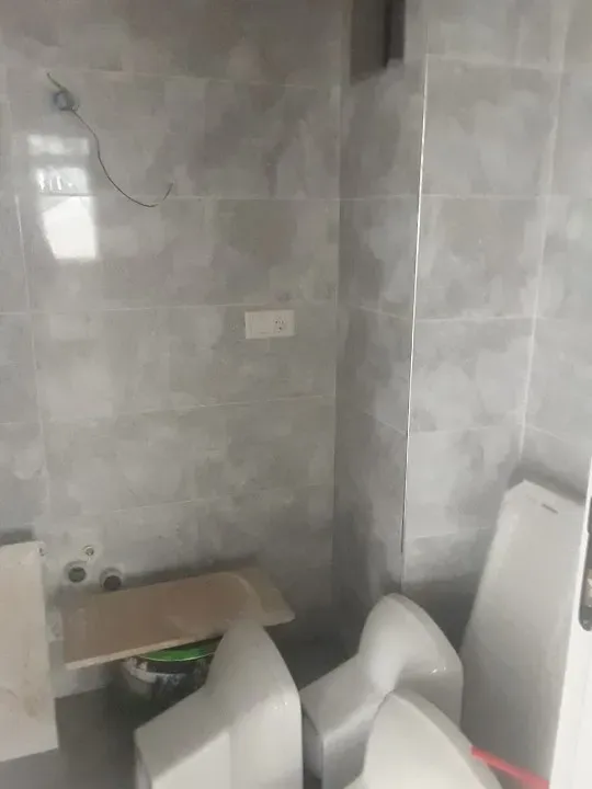 Büyükçekmece Murat çeşme Mahallesinde 2+1 Hiç kullanmamış sıfır dairelerimiz satılıktır.. Kombi doğalgazlı olup ve Asansörü de var.