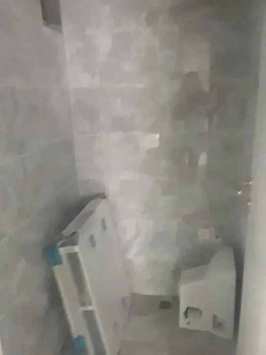 Büyükçekmece Murat çeşme Mahallesinde 2+1 Hiç kullanmamış sıfır dairelerimiz satılıktır.. Kombi doğalgazlı olup ve Asansörü de var.