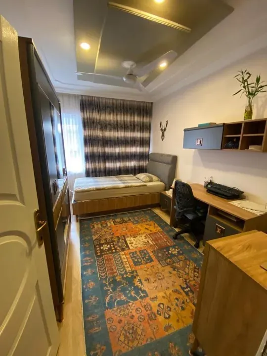 Sakarya Adapazarı Orta Mah.sinde Acilen Satılık Full 4+1 İçi Yapılı Ayrı Mutfak Eşyalı Daire