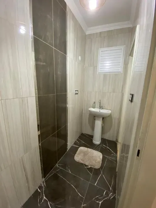 Sakarya Adapazarı Orta Mah.sinde Acilen Satılık Full 4+1 İçi Yapılı Ayrı Mutfak Eşyalı Daire
