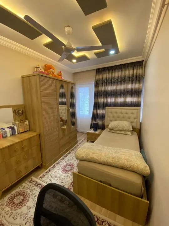 Sakarya Adapazarı Orta Mah.sinde Acilen Satılık Full 4+1 İçi Yapılı Ayrı Mutfak Eşyalı Daire