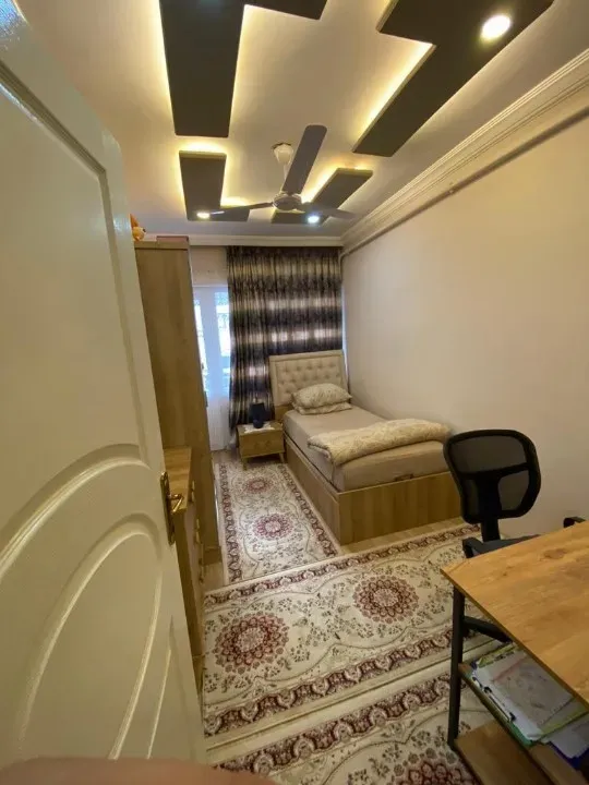 Sakarya Adapazarı Orta Mah.sinde Acilen Satılık Full 4+1 İçi Yapılı Ayrı Mutfak Eşyalı Daire