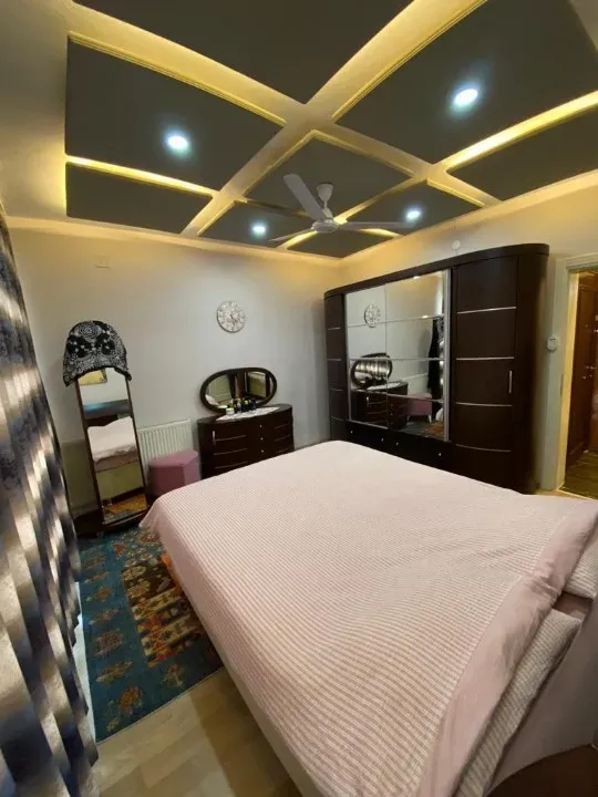Sakarya Adapazarı Orta Mah.sinde Acilen Satılık Full 4+1 İçi Yapılı Ayrı Mutfak Eşyalı Daire