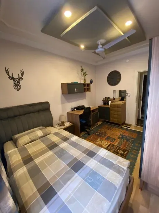 Sakarya Adapazarı Orta Mah.sinde Acilen Satılık Full 4+1 İçi Yapılı Ayrı Mutfak Eşyalı Daire