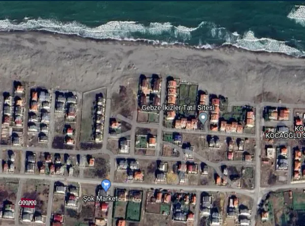 KOCAALİ ALANDEREDE PLAJDA 295 M2 KONUT İMARLI SATILIK ARSA